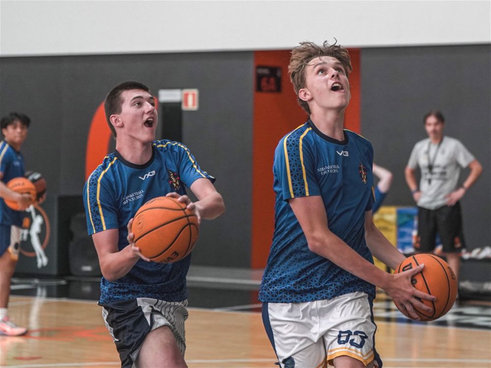 Basketball Valencia Tour - Image