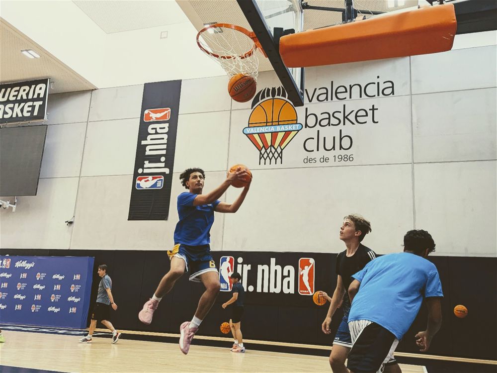 Basketball Valencia Tour - Image