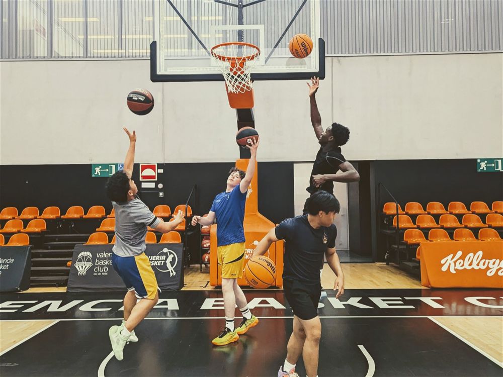Basketball Valencia Tour - Image
