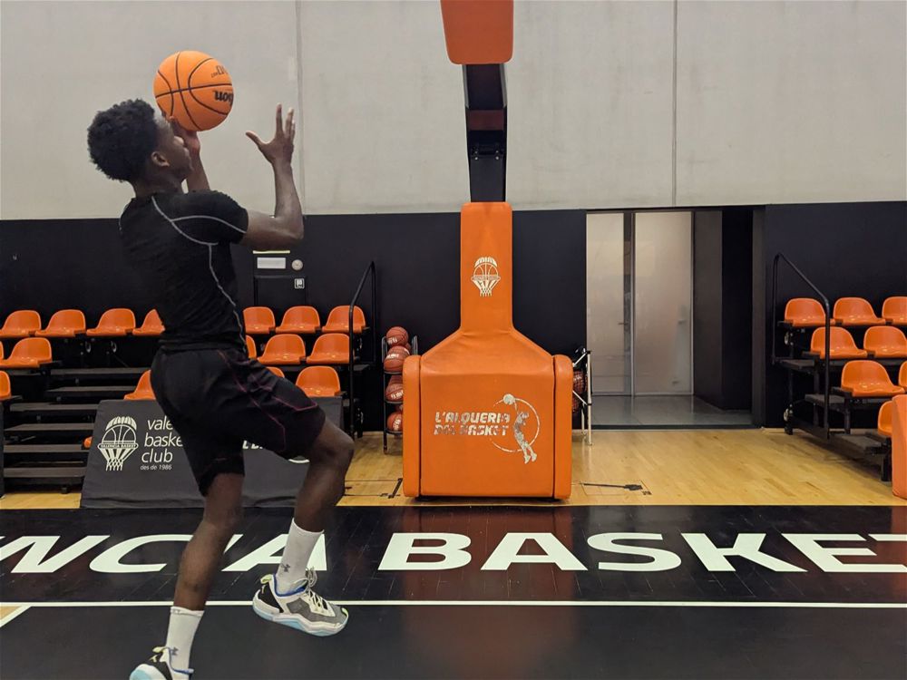 Basketball Valencia Tour - Image