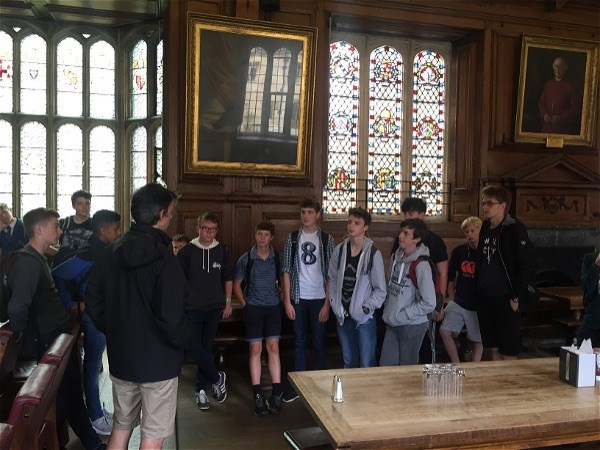 Photo 7 - Year 10 attend University of Oxford 