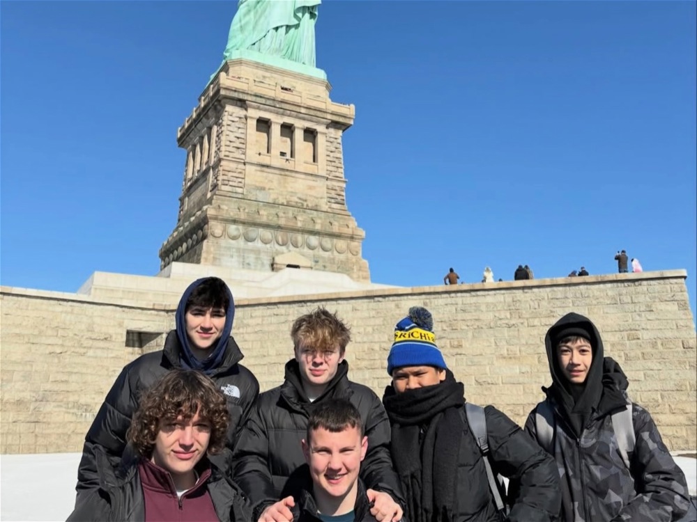 Pupils Meet British Ambassador During US Study Visit - Image