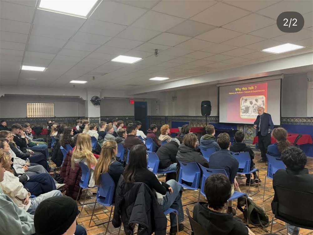 Pupils Meet British Ambassador During US Study Visit - Image