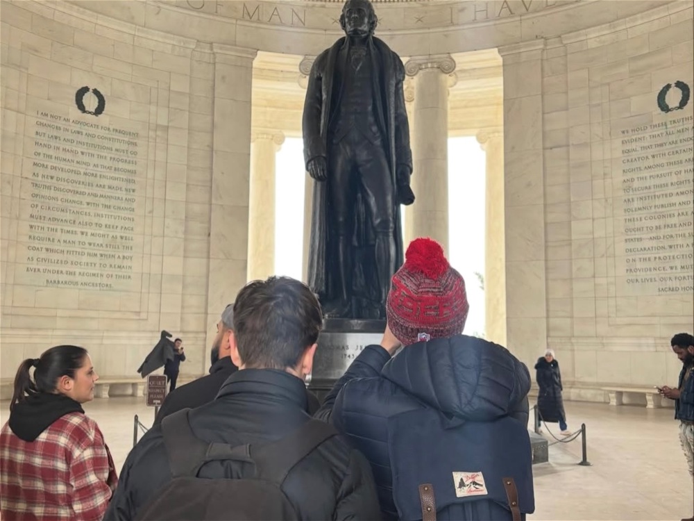 Pupils Meet British Ambassador During US Study Visit - Image