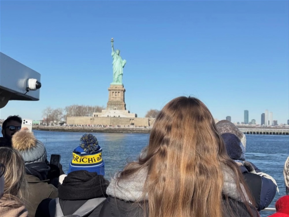 Pupils Meet British Ambassador During US Study Visit - Image