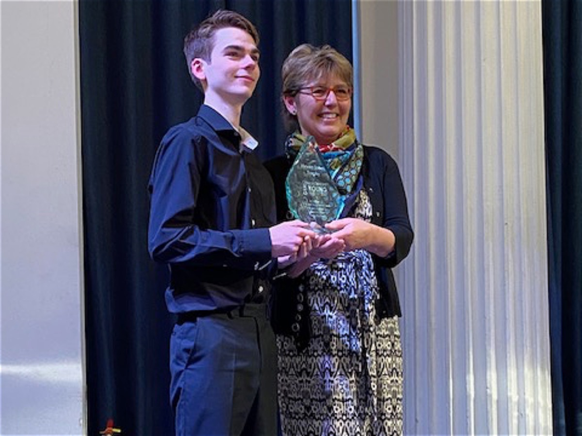 STRS Violinist is Gloucestershire Young Musician of the Year Sir