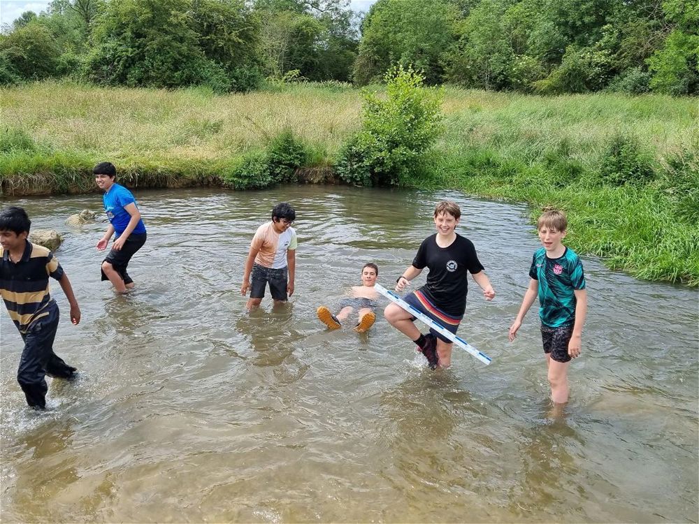 8S Enjoy Sunny Fieldwork at the River Churn - Image