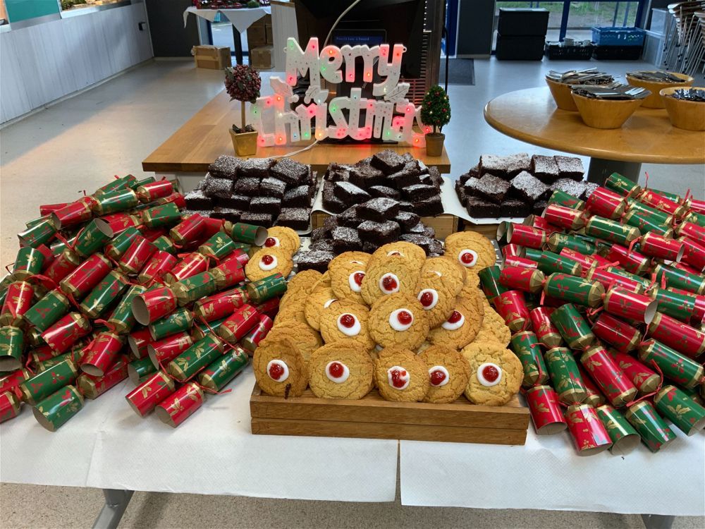 School Christmas Lunch - Image